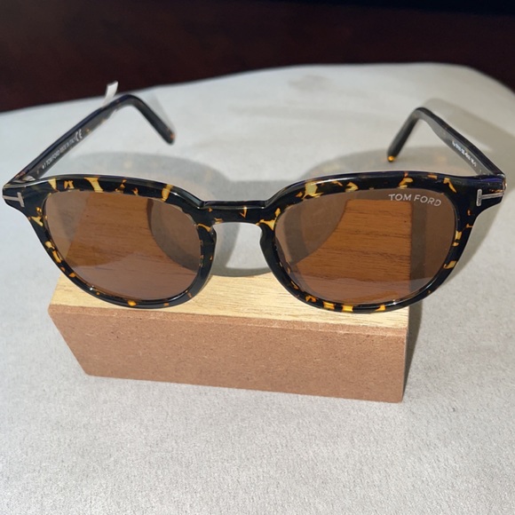 Men Sunglasses Tom Ford FT 0816 Pax 52E Shiny Dark Havana Brown Lenses AUTHENTIC - Picture 3 of 16